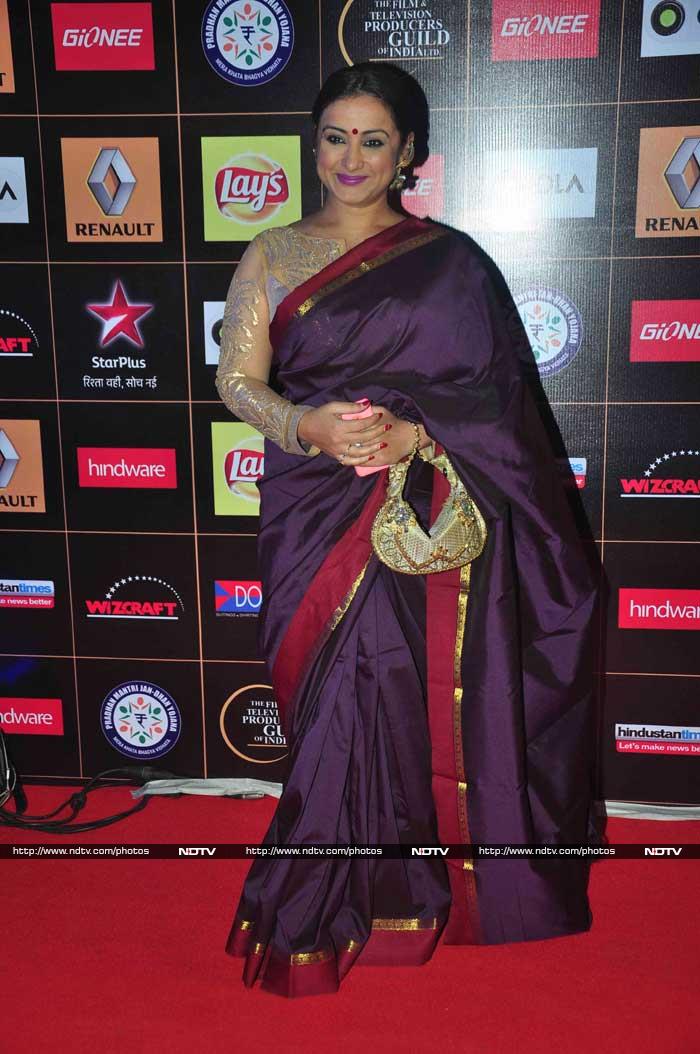 Deepika, Priyanka, Alia Go Glam at Star Guild Awards