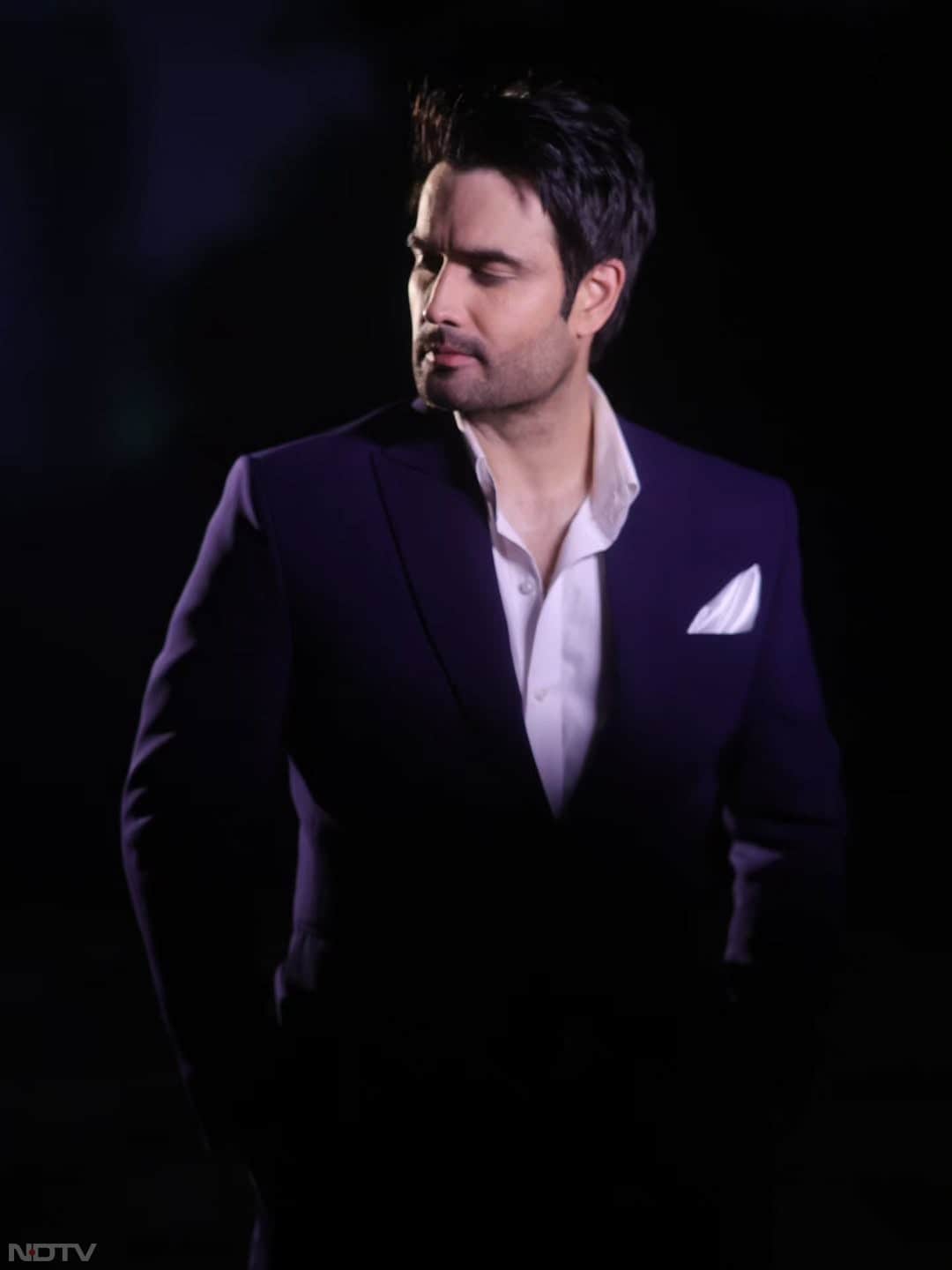 छोटे पर्दे के सुपरहिट स्&zwj;टार विवियन डिसेना की जबरदस्&zwj;त फैन फॉलोइंग है. viviandsena/Instagram