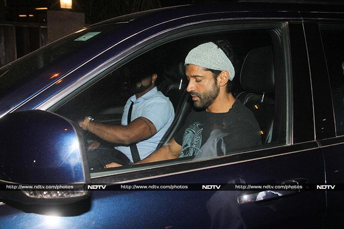 We also spotted Farhan Akhtar in Bandra.