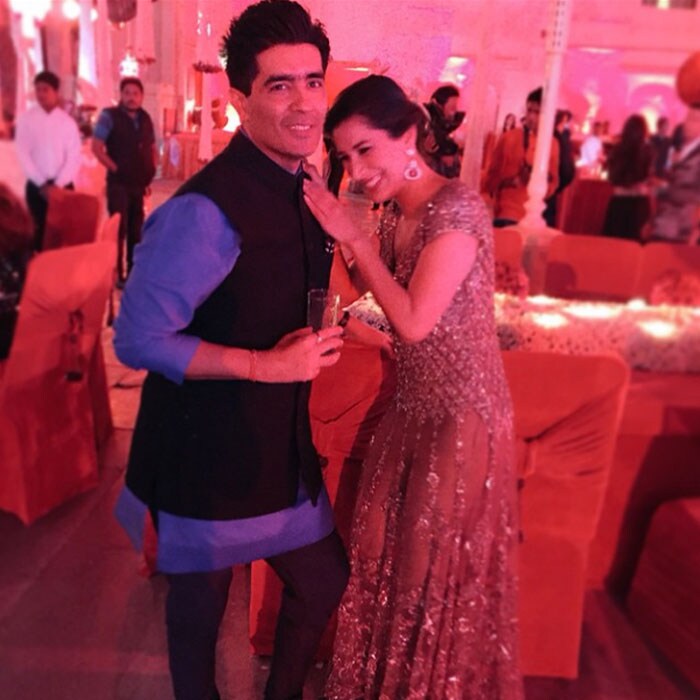 Bollywood Lives it Up at Sanjay Hinduja\'s Wedding Celebrations