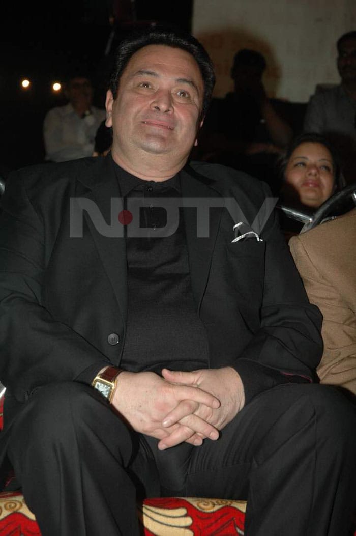 A very content looking Rishi Kapoor.