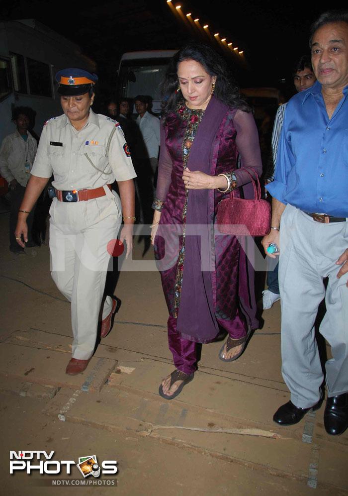 <I>The Dream Girl</i>, Hema Malini, walks in.