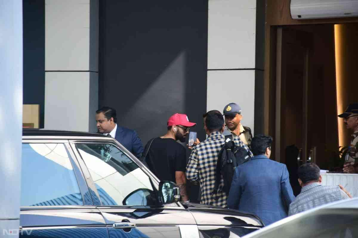 Virat Kohli looked dapper as always (Image Courtesy: Varinder Chawla)