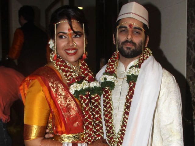 Photo : Sameera Reddy marries Akshai Varde