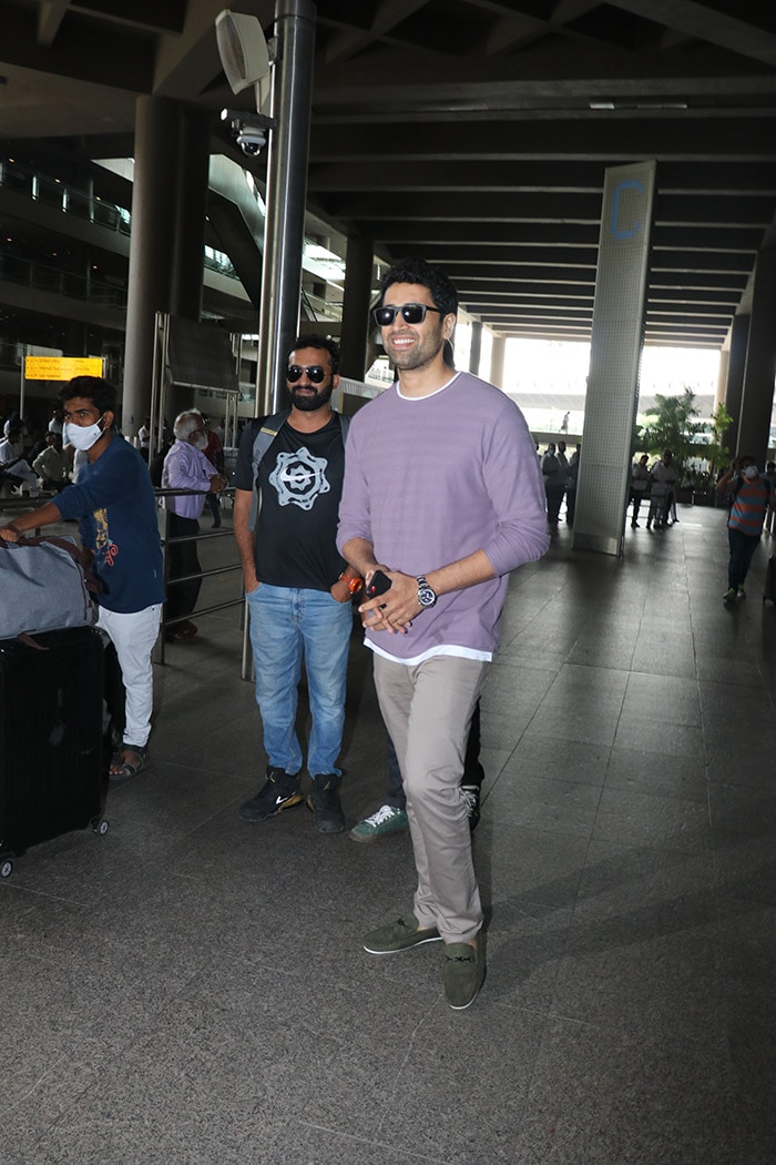Vicky Kaushal And Arjun Rampal\'s Airport Diaries