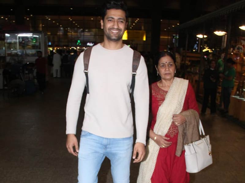 Vicky Kaushal Returns To Mumbai With His National Award