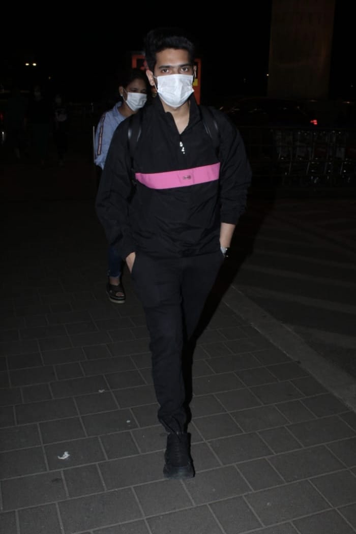 Meanwhile, Armaan Malik was also pictured at the airport.