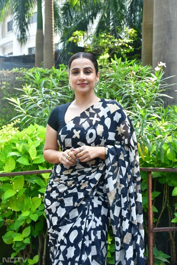 Vidya Balan wore a printed saree. (Image Courtesy: Varinder Chawla)