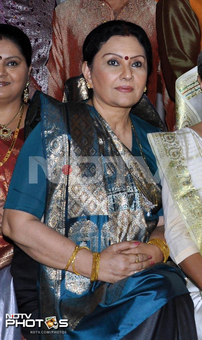 Yesteryear TV actor Vidya Sinha, who is best remembered for her role in <i>Rajnigandha</i>, makes a comeback but this time on Television with a new serial <i>Neem Neem Shahad Shahad</i>. Vidya was recently in news after winning a case for child support.