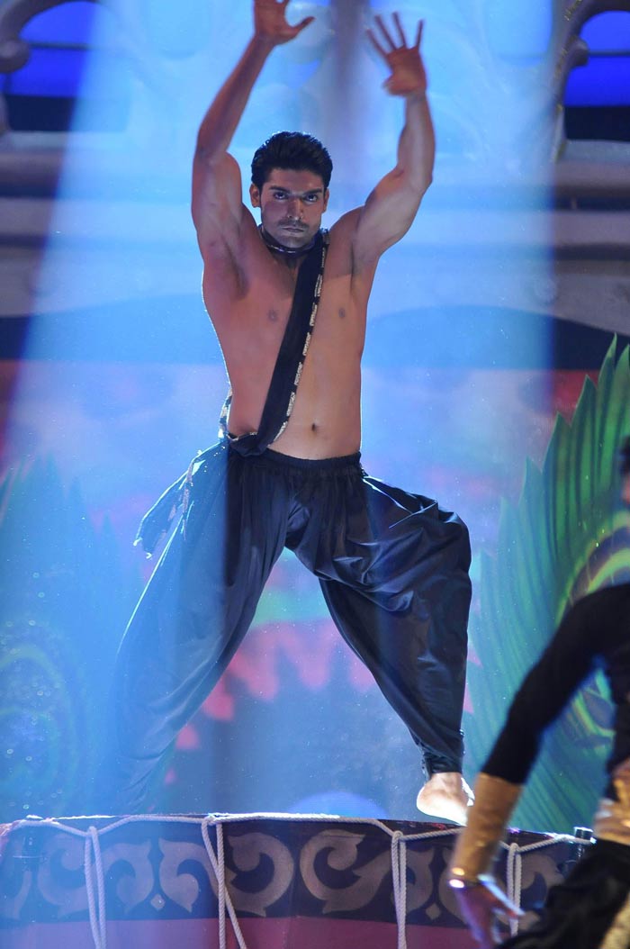 Hot performances at Gr8 Achievers\' Awards