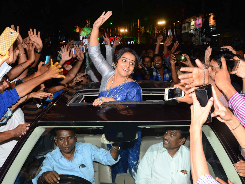 Vidya Balan's <i>Kahaani</i> Of Three Looks In One Night