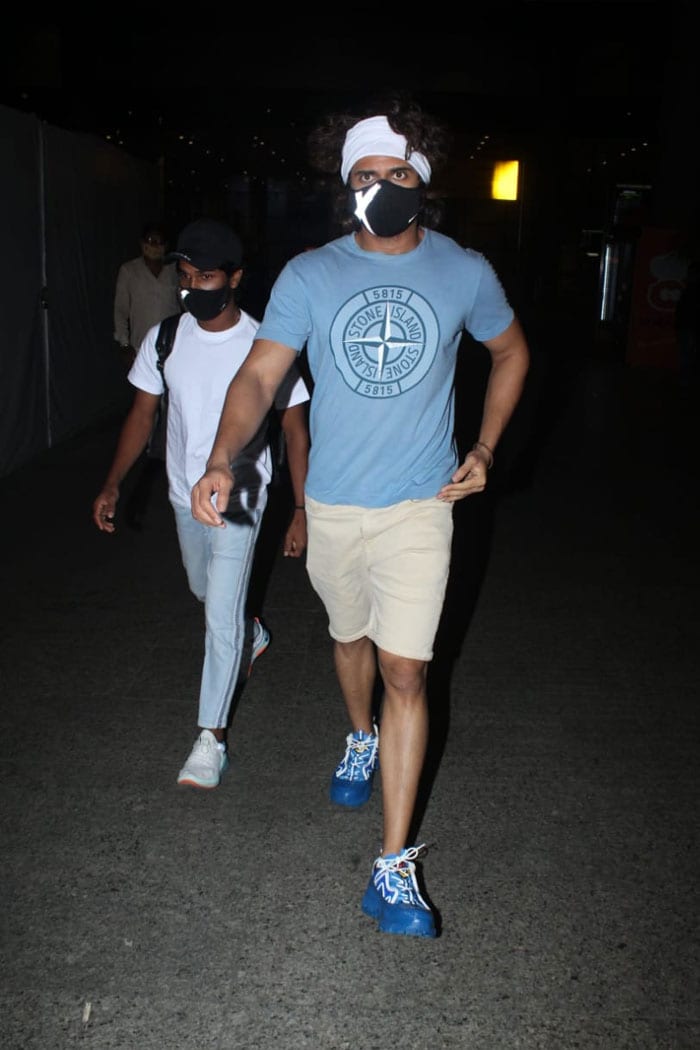 Actor Vijay Deverakonda was spotted at the Mumbai airport on Wednesday.