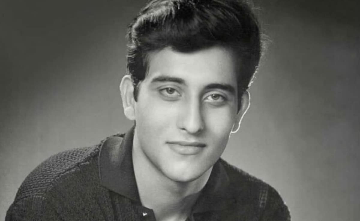 अमिताभ बच्चन के दौर में विनोद खन्ना ने दी थी बराबरी की टक्कर, इस एक्टर ने बनाया 'खलनायक', बदल के रख दी तकदीर