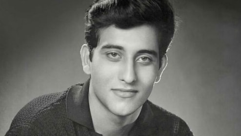 अमिताभ बच्चन के दौर में विनोद खन्ना ने दी थी बराबरी की टक्कर, इस एक्टर ने बनाया 'खलनायक', बदल के रख दी तकदीर