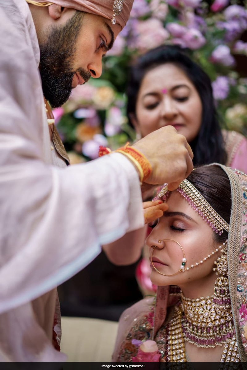 On First Anniversary, Anushka, Virat Share Unseen Pics From Their Wedding Album