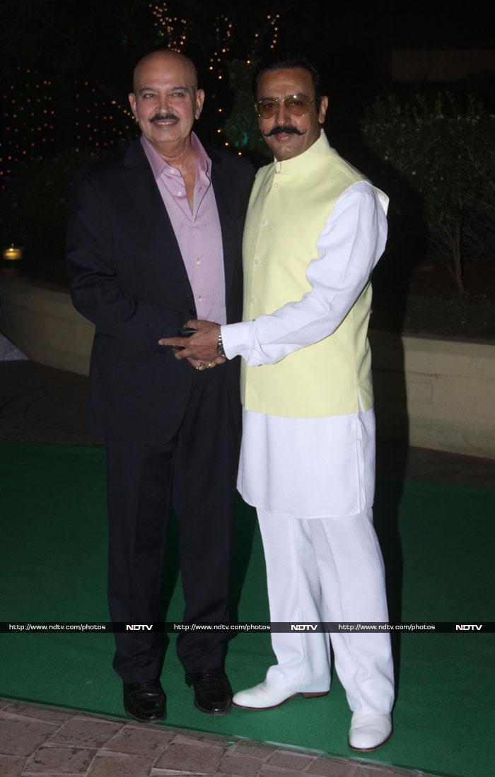 Big B, SRK, Rani: counting stars at Bhatt wedding