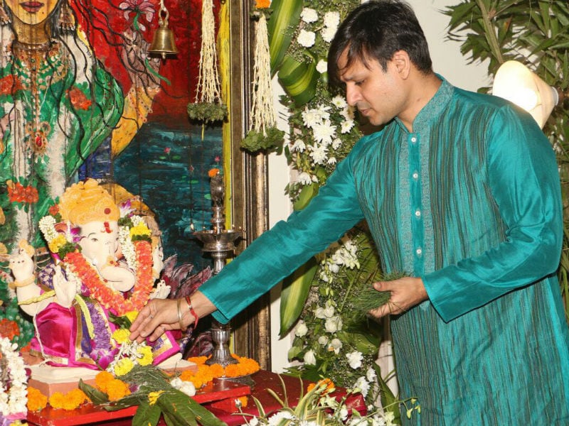 Photo : Ganesh Chaturthi 2017: Inside Vivek Oberoi's Ganpati Celebrations