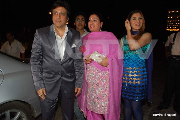 Saif, Kareena, Akshay  at wedding bash
