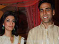 Saif, Kareena, Akshay  at wedding bash