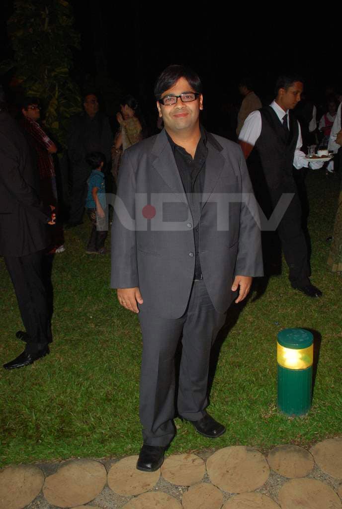 Jeetendra, Shatrughan at Wedding Reception