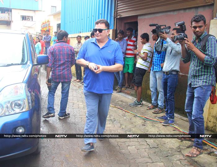 Meanwhile, Sridevi's <I>Chandni</i> co-star Rishi Kapoor was photographed on the sets of TV show <I>Badi Door Se Aaye Hain 2</i>. Mr Kapoor, dressed in blue, was promoting his upcoming movie <I>All is Well</i>.