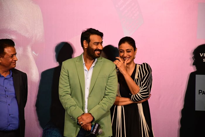 Ajay and Tabu clicked at their candid best.  (Image courtesy: Varinder Chawla)