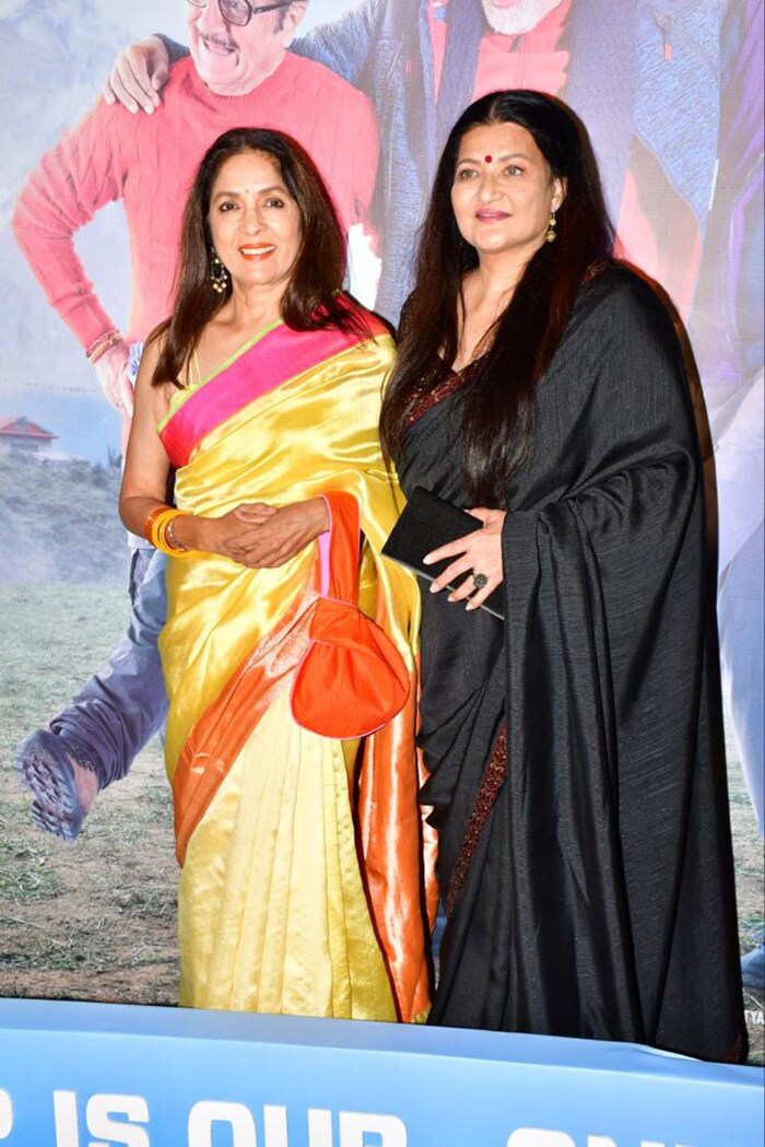 Neena Gupta and Sarika looked elegant in sarees.  (Image courtesy: Varinder Chawla)