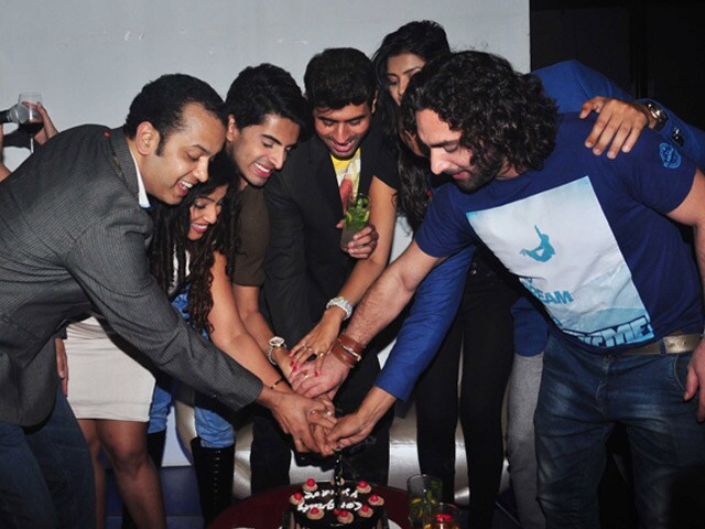 Photo : Bigg Boss Pals Party With Pritam