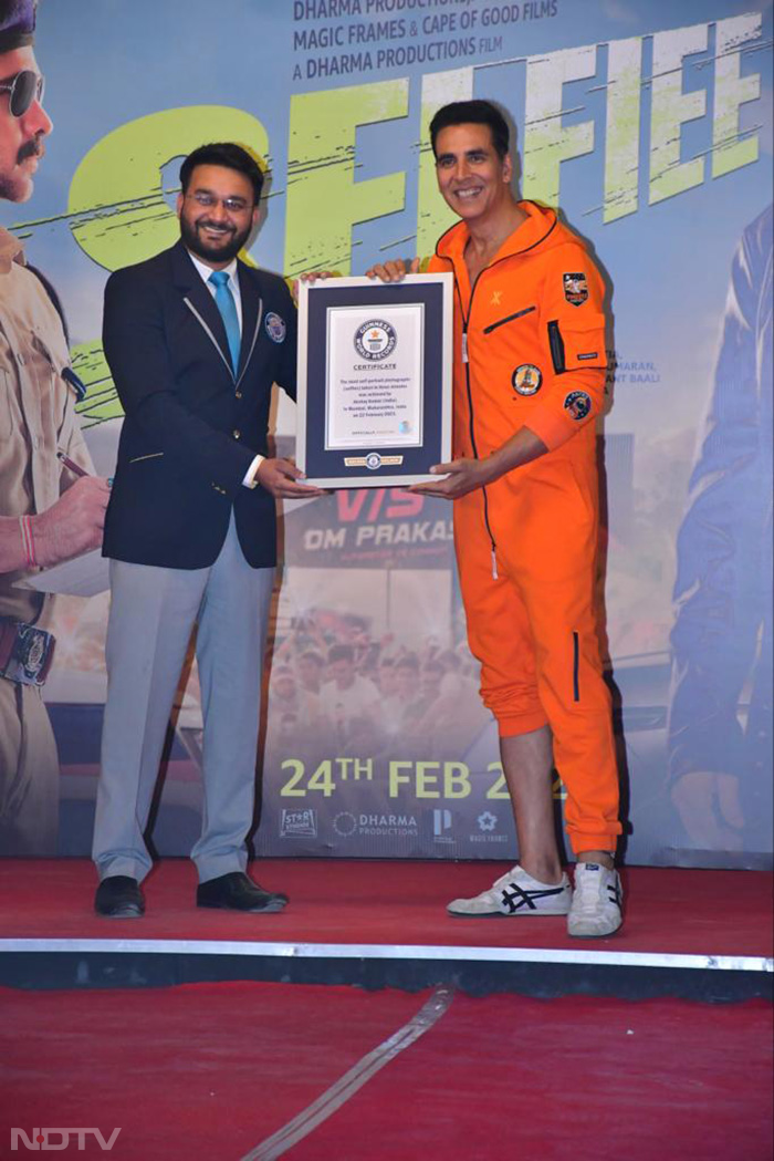 When Akshay Kumar\'s Work Diaries Led To A Guinness World Record, Courtesy