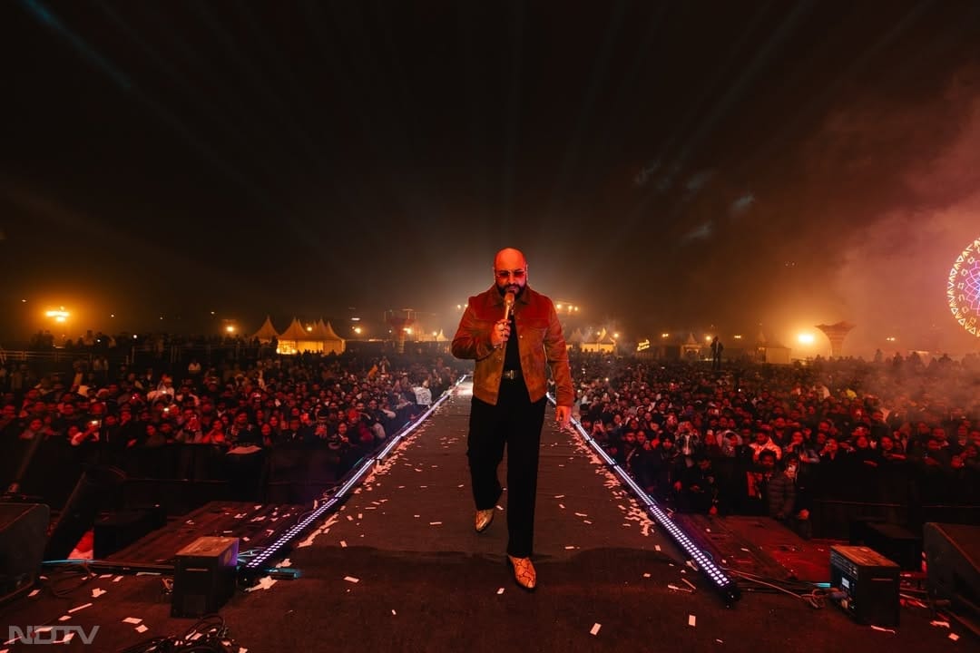 बी प्राक को इमोशनल गीत गाने के लिए जाना जाता है. 'एनिमल' का गाना 'सारी दुनिया जला देंगे' होगा या 'फिलहाल ', 'दिल तोड़ के', 'पछताओगे' , 'बारिश की जाए' जैसे गाने यूथ को काफी पसंद हैं.