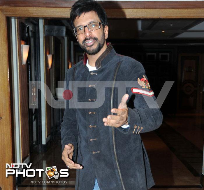 Our camera caught actor Javed Jaffrey entering the venue.