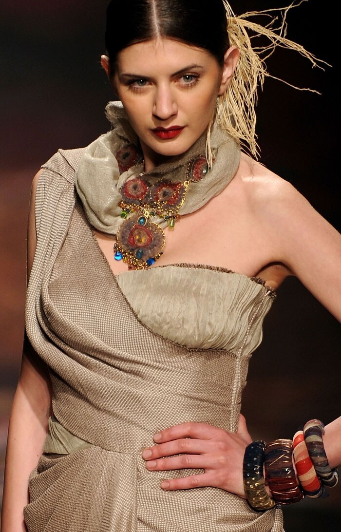 A model presents a creation by Indian designer Tarun Tahiliani during the Wills India Fashion Week in New Delhi on March 25, 2010.