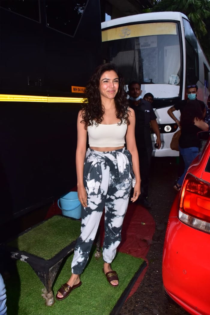 Hello there, Shriya Pilgaonkar. She was spotted on work sets in Goregaon.