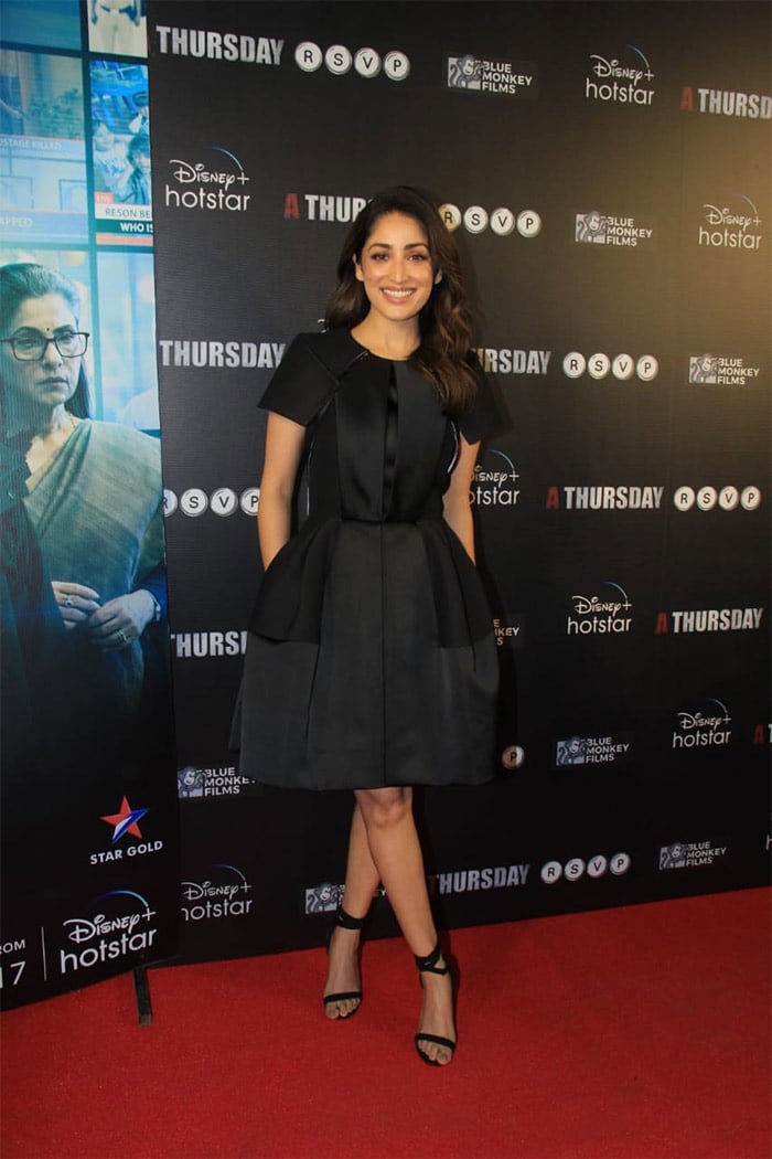 Yami Gautam looked stunning in a black dress.