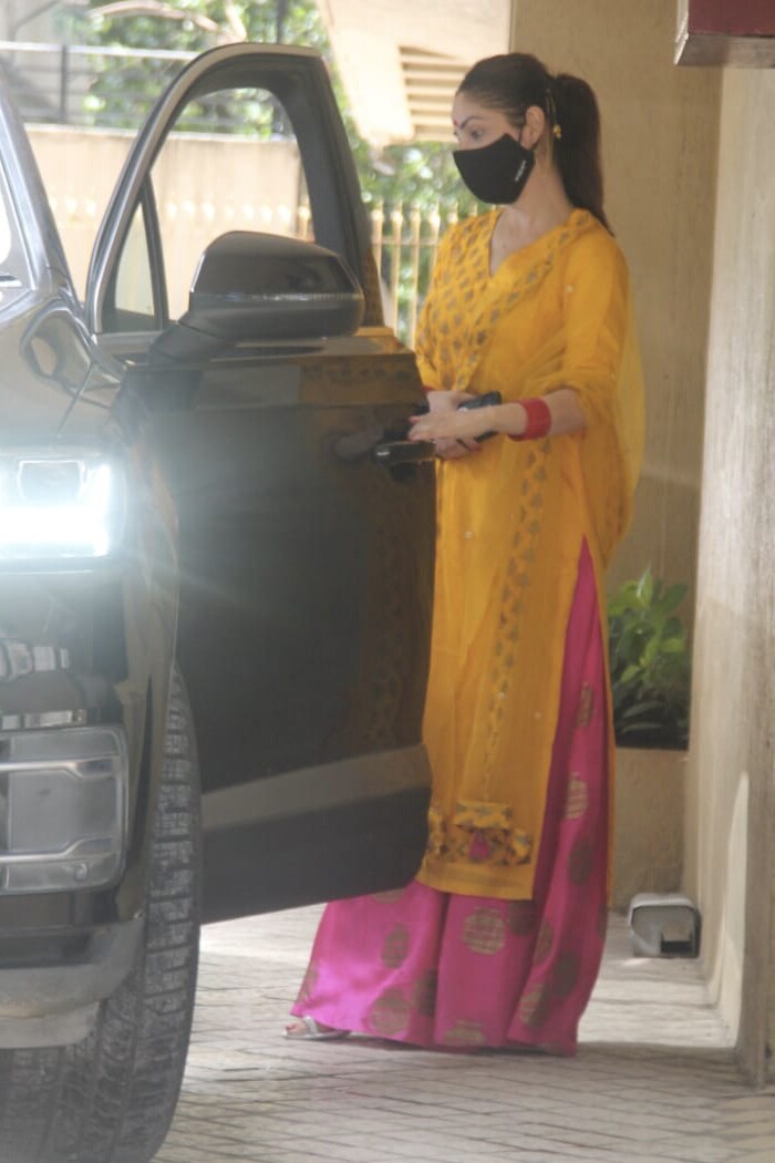Newlywed Actress Yami Gautam\'s Day Out