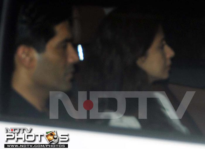 Urmila Matondkar arrives with her good friend and designer Manish Malhotra.