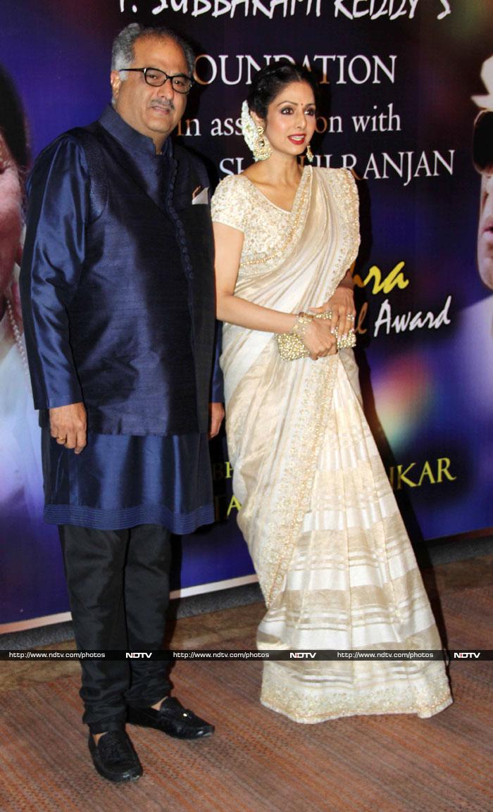 Bollywood glitters at Yash Chopra Memorial Awards
