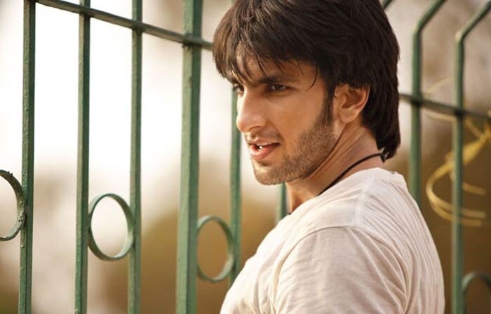 <b>Best Debut Actor (Male)</b>: <br><br>
Ranveer Singh, <i>Band Baaja Baaraat</i>