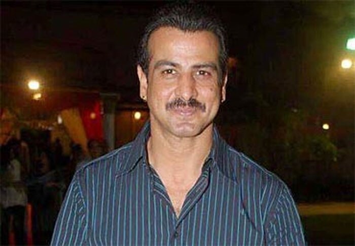 <b>Best Performance In A Negative Role:</b><br><br>
Ronit Roy ? <i>Udaan</i>