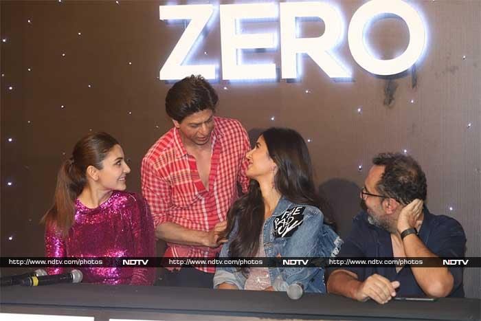 Anushka, Katrina Make Sure Birthday Boy Shah Rukh Has Crazy Fun On Ground Zero
