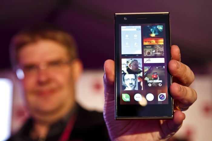 10 most popular mobiles of 2013