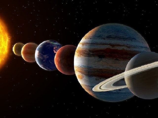 Photo : 28 मार्च को आसमान में बिना दूरबीन के नजर आएंगे ये 5 ग्रह, पढ़ें पूरी जानकारी