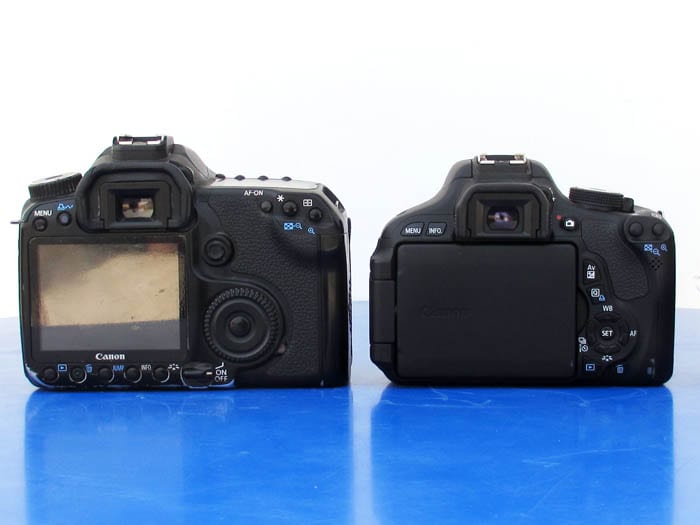 The control interface on the back is totally different on the Canon 600D as compared to the higher grade bodies. (Pictured: Canon 40D on the left, Canon 600D on the right)