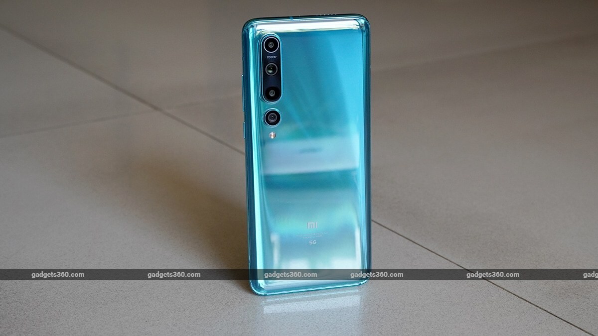 Xiaomi ने हाल ही में Mi 10 फ्लैगशिप फोन में 5,000 रुपये की कीमत में कटौती की थी। फोन के 8GB + 128GB वेरिएंट को 49,999 रुपये के बजाय 44,999 रुपये में खरीदा जा सकता है। वहीं, 8GB + 256GB वाला इसका टॉप वेरिएंट अब 49,999 रुपये में बेचा जा रहा है। फोन की खासियतें Snapdragon 865 प्रोसेसर, 3D कर्व्ड ई3 एमोल्ड पैनल, LPDDR5 रैम, 108 मेगापिक्सल क्वाड रियर कैमरा सेटअप, लिक्विड कूलिंग और 30W वायरलेस सपोर्ट वाली 4,780mAh बैटरी हैं।