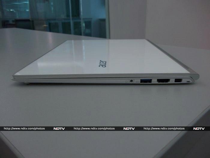 In addition to the physical ports, Wi-Fi a/b/g/n is built in.