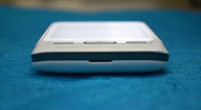 The device has a glossy white body and is easy to hold. <br/>
<b>Also see</b>: <a href="http://www.ndtv.com/album/listing/gadgets/things-aisha-says-13047/">Things AISHA says</a>