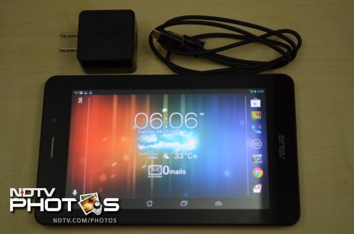 Asus has included a charger and USB cable with the tablet.