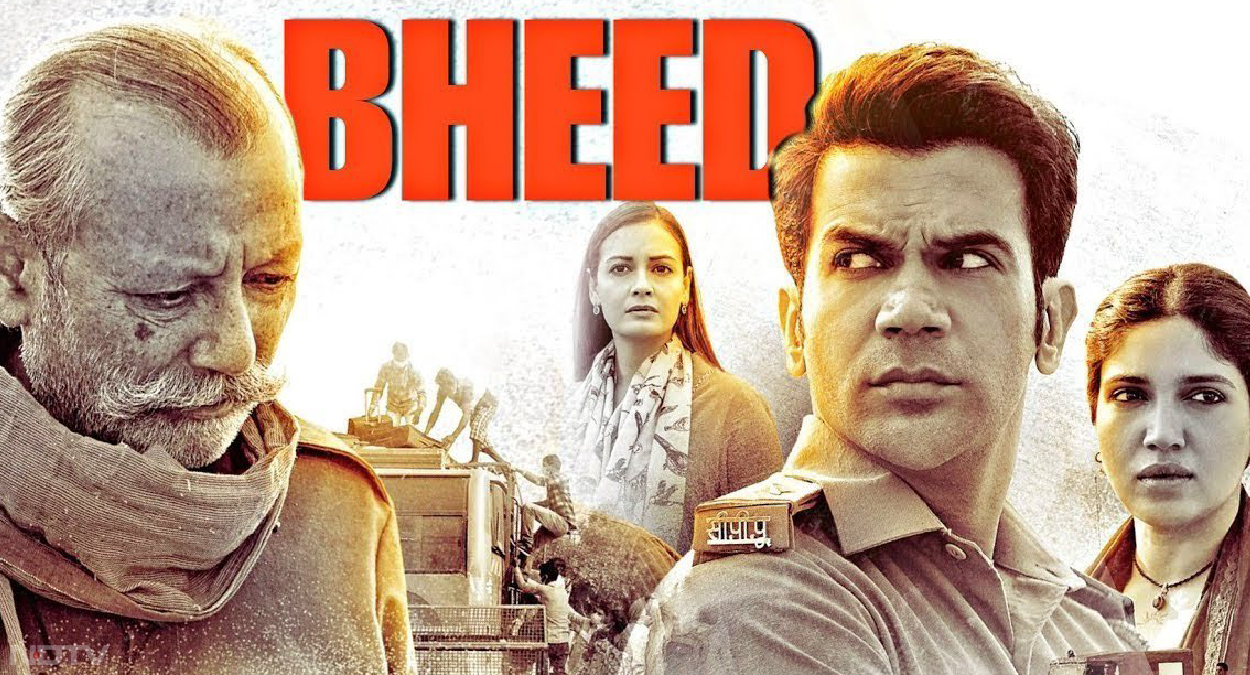 कोरोना महामारी के कारण देश में लगाए गए लॉकडाउन पर आधारित है फ‍िल्‍म भीड़ की कहानी। बलराम (पंकज कपूर) एक चौकीदार है, जो अपने परिवार को गांव पहुंचाना चाह रहा है। दीया मिर्जा को हाई सोसायटी लड़की के किरदार में दिखाया गया है जो अपनी बेटी को स्कूल से लाने के लिए सड़क पर निकली है। पुलिस वालों की टीम है जो प्रवासियों के पलायन और सिस्टम के प्रेशर के बीच पिस रही है। सूर्य कुमार सिंह (राजकुमार राव) भीड़ भरे चेक पोस्ट के इंचार्ज बने हैं। मेडिकल स्टूडेंट रेणु शर्मा (भूमि पेडनेकर) और सूर्य कुमार की प्रेम कहानी में जाति का एंगल भी सामने आता है। इस तरह से भीड़ कई छोटी कहानियों को एक डोर में बांधकर चलती है। सभी किरदार अपने लक्ष्‍य को हासिल करने के लिए संघर्ष करते हैं।