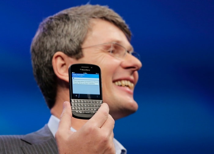 The Q10 will have a physical keyboard, while the Z10 has only a touch-screen keyboard.