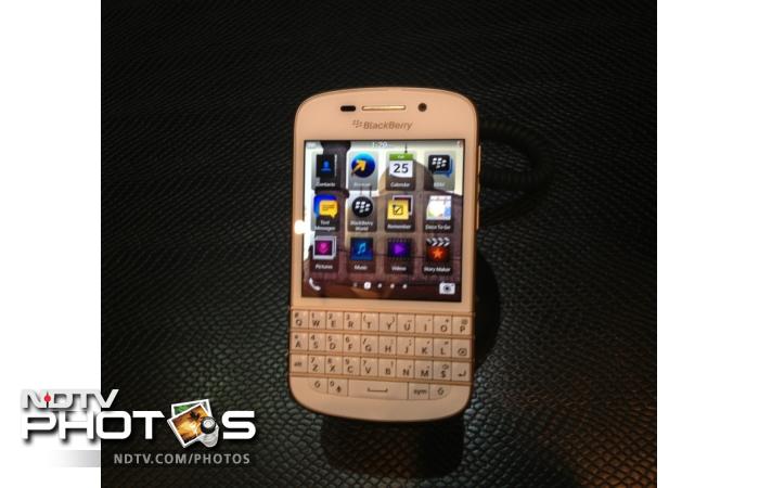 BlackBerry Q10: In pictures